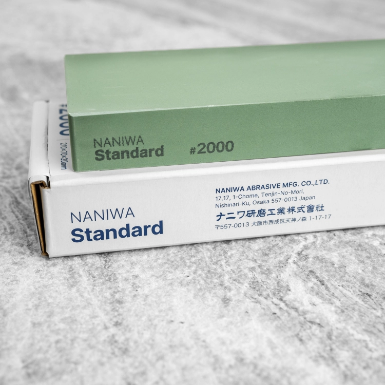 pol_pl_Naniwa-Standard-Kamien-do-ostrzenia-2000-4065_4.jpg