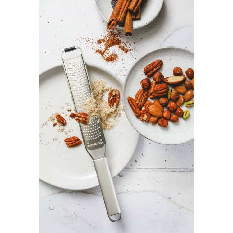 mc-59020_tarka_zester_professional_series_microplane_10.webp