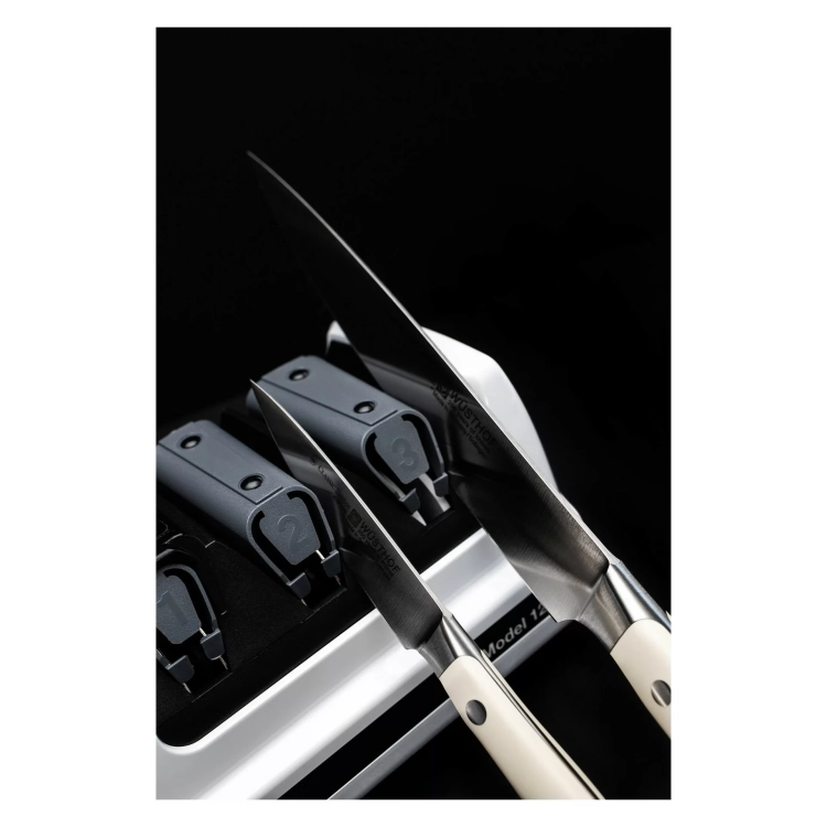 cc-120_a-3.webp