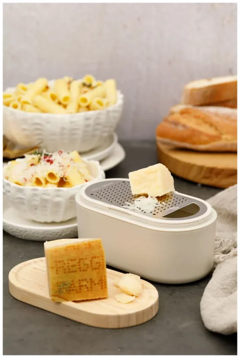 mc-34300_microplane_tarka_z_pojemnikiem_i_pokrywka_kaszmirowa_biel_specialty_5.webp