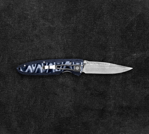blue1.jpg