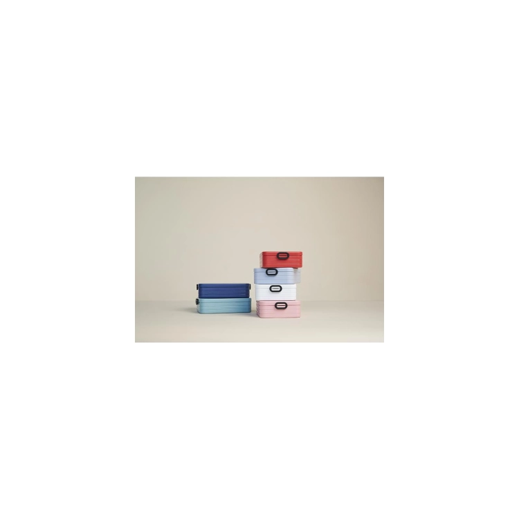 RM10763306-8711269947679_10.jpg