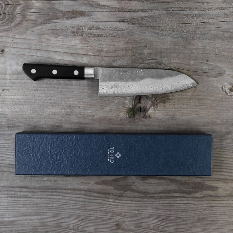 big_tojiro-atelier-forged-vg-10-noz-santoku-17-cm-0007-IMG-1160.jpg