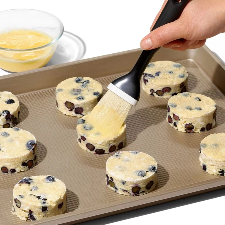 0840097700243_07.jpg