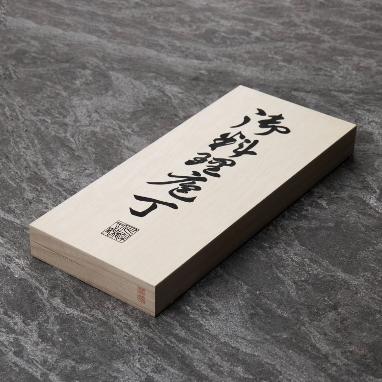big_satake-unique-shirogami-2-zestaw-noz-santoku-nakiri-0005-6.jpg
