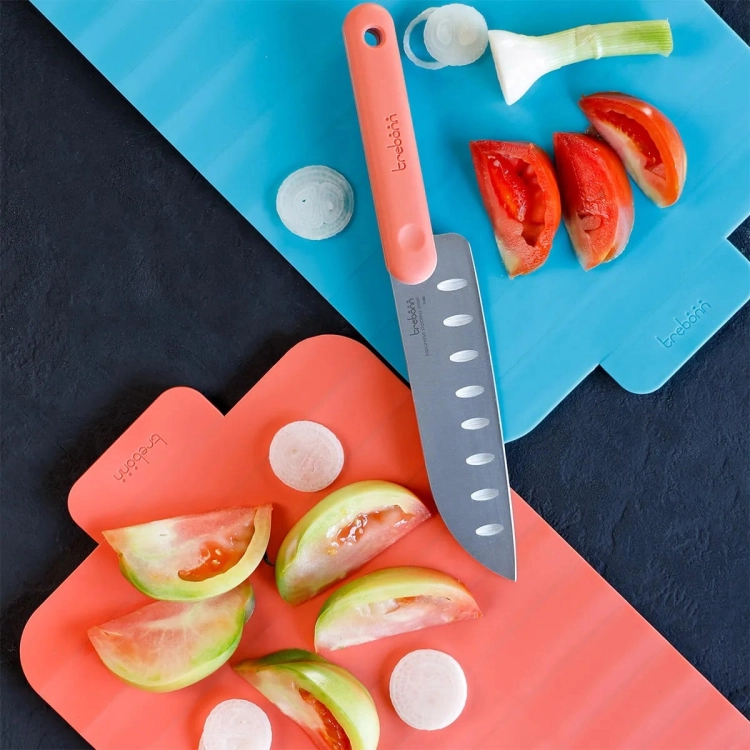 8056860330049_02.jpg