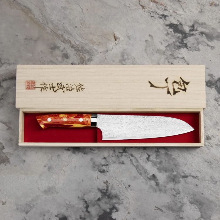 big_takeshi-saji-red-turquise-r2-noz-santoku-18-cm-0006-1.jpg