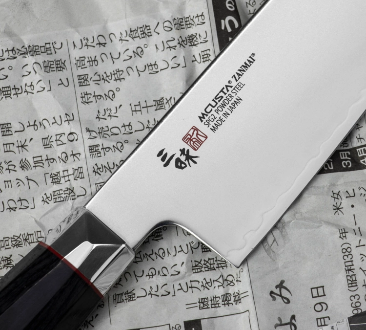 big_Mcusta-Zanmai-Revolution-Noz-Santoku-18-cm-3.jpg