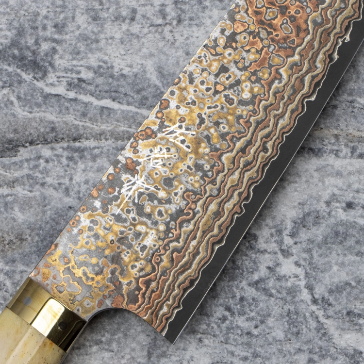big_santoku-18-cm-takeshi-saji-colored-damascus-vg-10-nashiji00008.jpeg