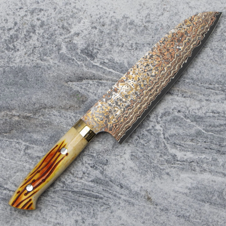 big_santoku-18-cm-takeshi-saji-colored-damascus-vg-10-nashiji00009.jpeg