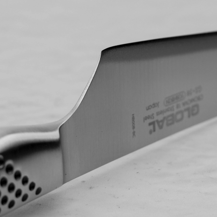 big_noz-szefa-kuchni-11-cm-orientalny-global-gs-5800003.jpg